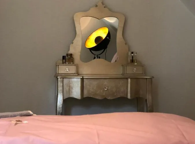 Gaestehaus Brunnenkunst - Exklusiv Wohnen Im Herzen Der Stadt