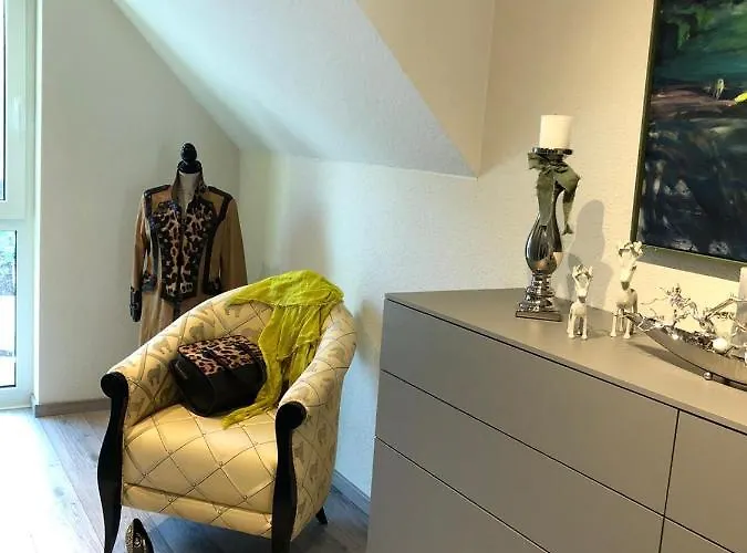 Gaestehaus Brunnenkunst - Exklusiv Wohnen Im Herzen Der Stadt * 아른슈타트